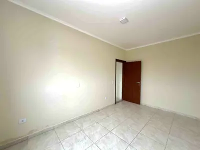 Apartamento - Duplex com 2 quartos  a 500,00 metros praia.