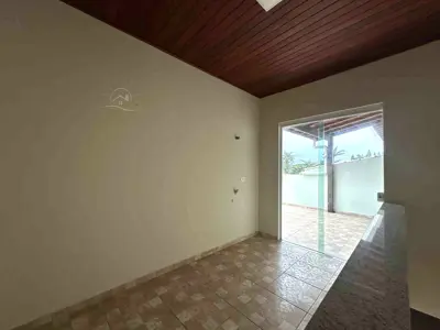 Apartamento - Duplex com 2 quartos  a 500,00 metros praia.