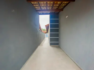 Casa - Térrea com piscina com 2 quartos (sendo 1 suite(s)) a 1000,00 metros praia.