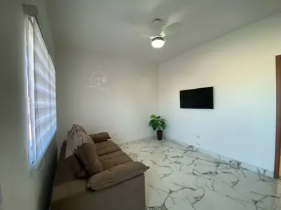 Apartamento - Kitnet com 1 quartos  a 150,00 metros praia.