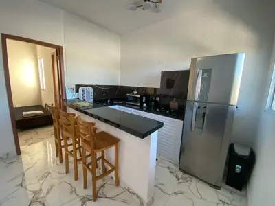 Apartamento - Kitnet com 1 quartos  a 150,00 metros praia.