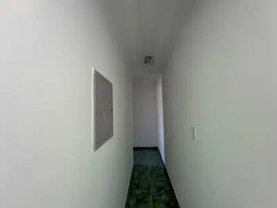 Apartamento - Alto com 3 quartos (sendo 1 suite(s)) a 400,00 metros praia.