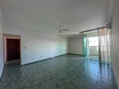 Apartamento - Alto com 3 quartos (sendo 1 suite(s)) a 400,00 metros praia.