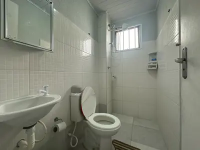 Apartamento - Kitnet com 2 quartos (sendo 0 suite(s)) a 3500,00 metros praia.