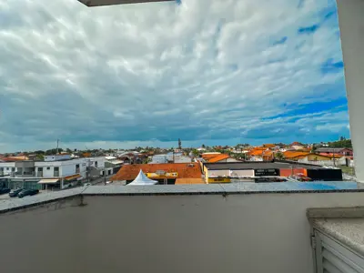 Apartamento - Amplo com 2 quartos (sendo 0 suite(s)) a 400,00 metros praia.