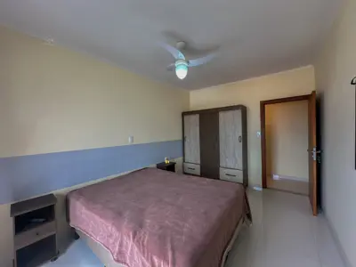 Apartamento - Amplo com 2 quartos (sendo 0 suite(s)) a 400,00 metros praia.