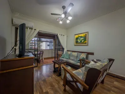 Apartamento - Amplo com 2 quartos (sendo 1 suite(s)) a 350,00 metros praia.