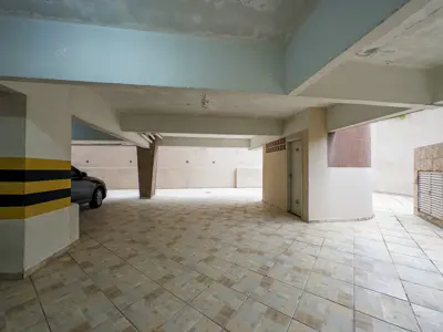 Apartamento - Amplo com 2 quartos (sendo 1 suite(s)) a 350,00 metros praia.