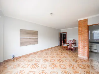 Apartamento - Alto com 3 quartos (sendo 1 suite(s)) a 500,00 metros praia.