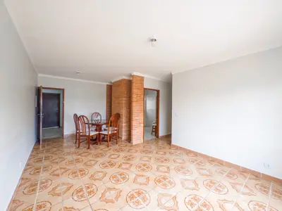 Apartamento - Alto com 3 quartos (sendo 1 suite(s)) a 500,00 metros praia.