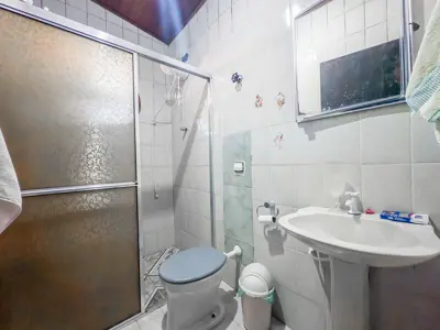 Casa - Térrea com 2 quartos  a 3800,00 metros praia.
