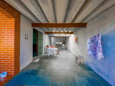 Casa - Térrea com 2 quartos  a 3800,00 metros praia.