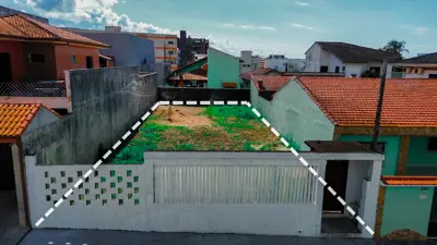 Terreno - Plano com  quartos  a 900,00 metros praia.