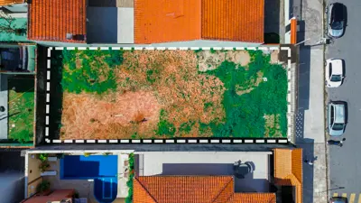 Terreno - Plano com  quartos  a 900,00 metros praia.