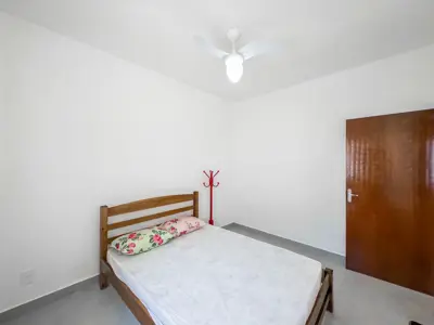 Casa - Térrea com 4 quartos (sendo 1 suite(s)) a 900,00 metros praia.