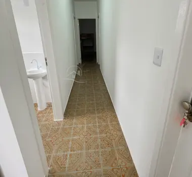 Casa - Térrea com 3 quartos (sendo 1 suite(s)) a 700,00 metros praia.