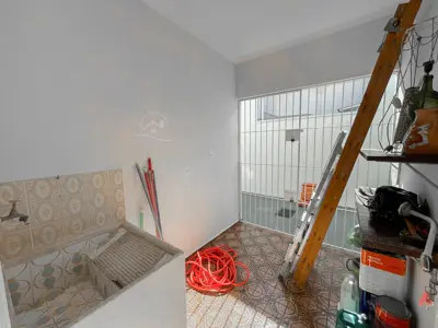 Casa - Térrea com 3 quartos (sendo 1 suite(s)) a 700,00 metros praia.