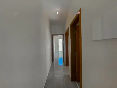 Casa - Térrea com 2 quartos (sendo 1 suite(s)) a 3,00 metros praia.
