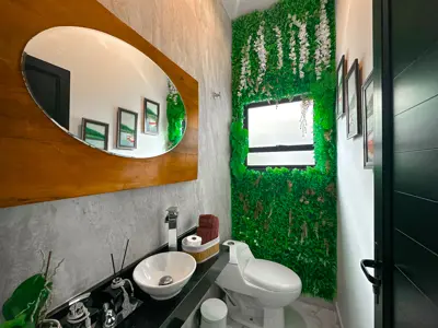 Casa - Sobrado com 4 quartos (sendo 4 suite(s)) a 40,00 metros praia.