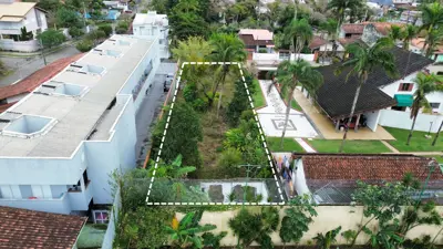 Terreno - Amplo com  quartos  a 1000,00 metros praia.