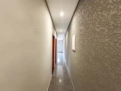 Casa - Térrea com piscina com 2 quartos (sendo 1 suite(s)) a 3000,00 metros praia.