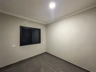 Casa - Térrea com piscina com 2 quartos (sendo 1 suite(s)) a 3000,00 metros praia.