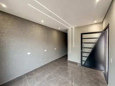 Casa - Térrea com piscina com 2 quartos (sendo 1 suite(s)) a 3000,00 metros praia.