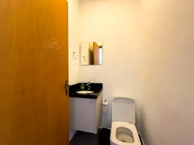Casa - Sobrado Novo com 4 quartos (sendo 4 suite(s)) a 1500,00 metros praia.