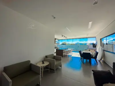 Casa - Sobrado Novo com 4 quartos (sendo 4 suite(s)) a 1500,00 metros praia.