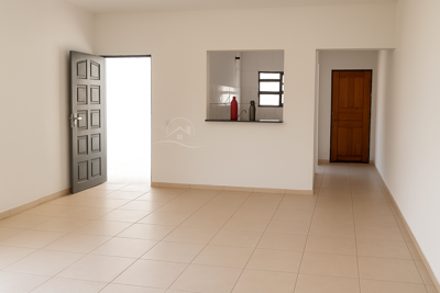 Casa - Térrea com 2 quartos (sendo 1 suite(s)) a 1600,00 metros praia.