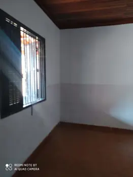 Casa - Térrea com 2 quartos (sendo 0 suite(s)) a 1100,00 metros praia.