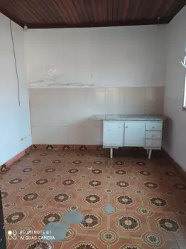 Casa - Térrea com 2 quartos (sendo 0 suite(s)) a 1100,00 metros praia.