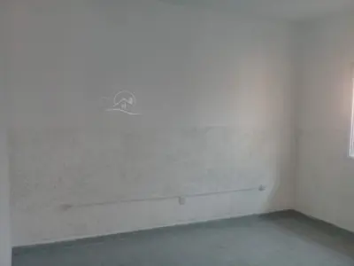Casa - Térrea com 2 quartos (sendo 0 suite(s)) a 1100,00 metros praia.