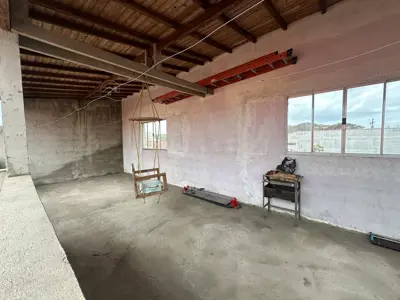 Casa - Térrea com 3 quartos (sendo 1 suite(s)) a 1500,00 metros praia.