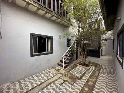 Casa - Térrea com 3 quartos (sendo 1 suite(s)) a 1500,00 metros praia.
