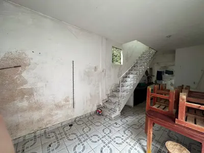 Casa - Térrea com 3 quartos (sendo 1 suite(s)) a 2000,00 metros praia.