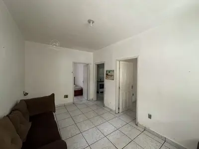 Casa - Térrea com 3 quartos (sendo 1 suite(s)) a 2000,00 metros praia.