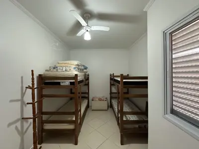Casa - Térrea com piscina com 3 quartos (sendo 1 suite(s)) a 750,00 metros praia.