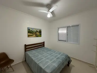 Casa - Térrea com piscina com 3 quartos (sendo 1 suite(s)) a 750,00 metros praia.
