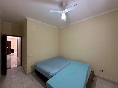 Casa - com Mezanino com 3 quartos (sendo 3 suite(s)) a 1000,00 metros praia.
