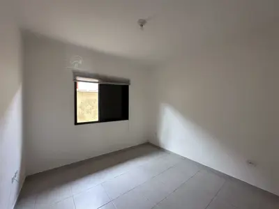 Casa - Térrea com 2 quartos (sendo 1 suite(s)) a 700,00 metros praia.