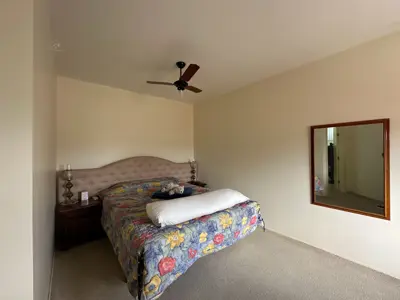 Casa - Sobrado com 6 quartos (sendo 4 suite(s)) a 800,00 metros praia.