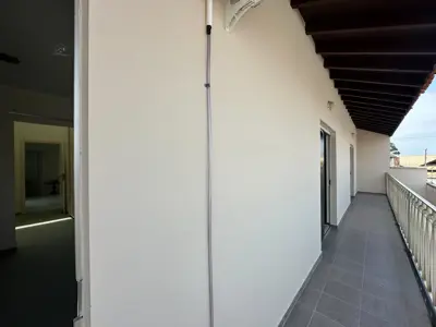 Casa - Sobrado com 6 quartos (sendo 4 suite(s)) a 800,00 metros praia.