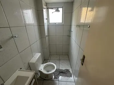 Apartamento - Amplo com 2 quartos  a 3900,00 metros praia.