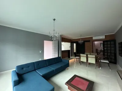 Casa - Térrea com 3 quartos (sendo 1 suite(s)) a 450,00 metros praia.