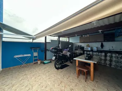 Casa - Térrea com 2 quartos (sendo 1 suite(s)) a 1100,00 metros praia.