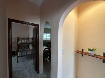 Casa - Térrea com 2 quartos (sendo 0 suite(s)) a 700,00 metros praia.