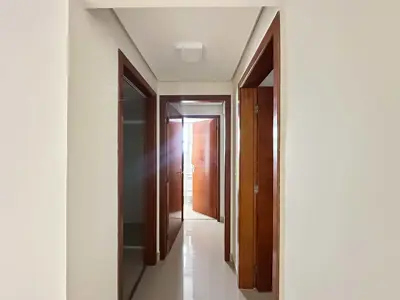 Apartamento - Cobertura com 3 quartos (sendo 2 suite(s)) a 400,00 metros praia.