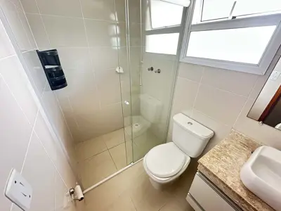 Apartamento - Cobertura com 3 quartos (sendo 2 suite(s)) a 400,00 metros praia.