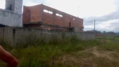Terreno - Amplo com  quartos  a 5000,00 metros praia.